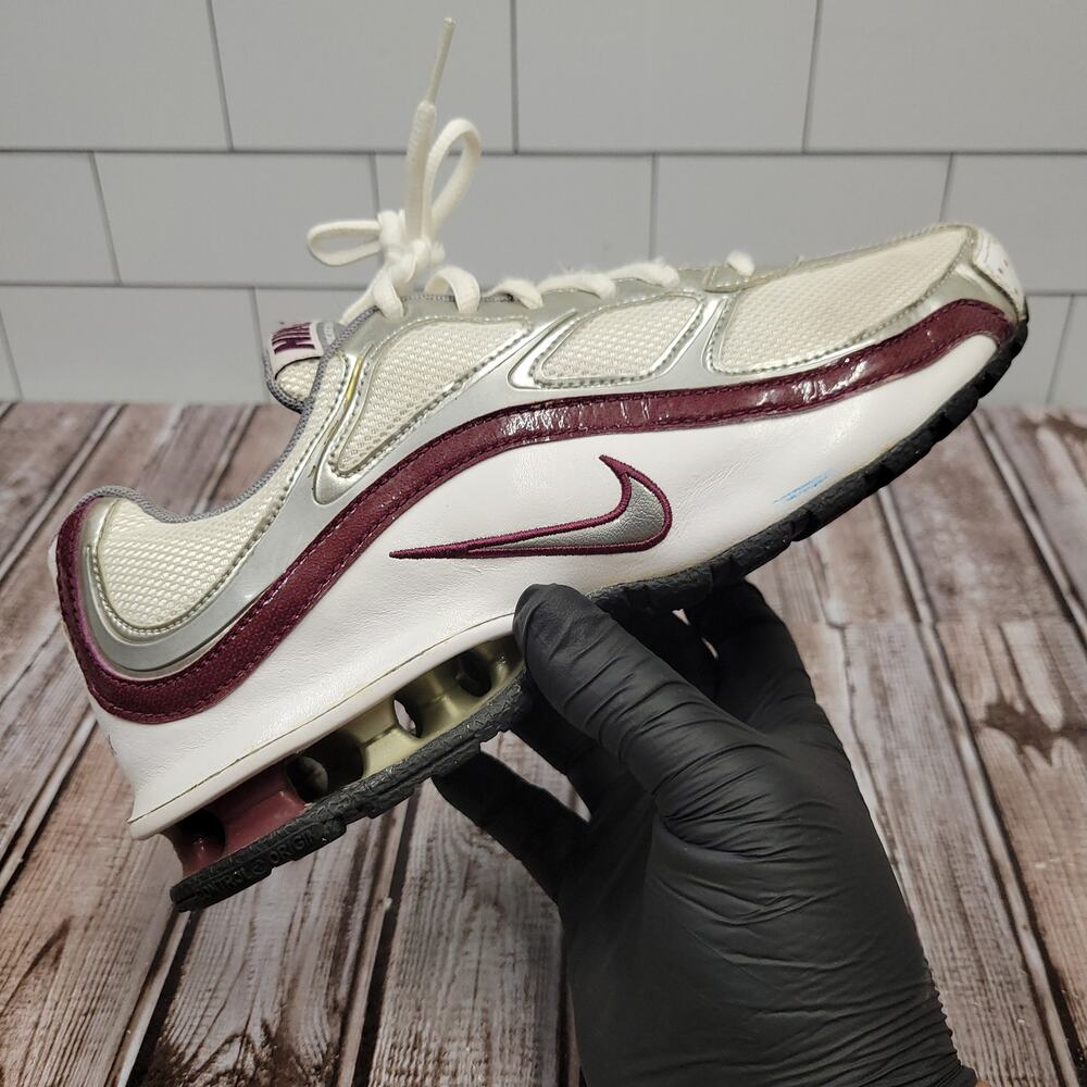 Nike Shox NZ White Burgundy Running Shoes Women's Size 8 407987-101 - Picture 7 of 10